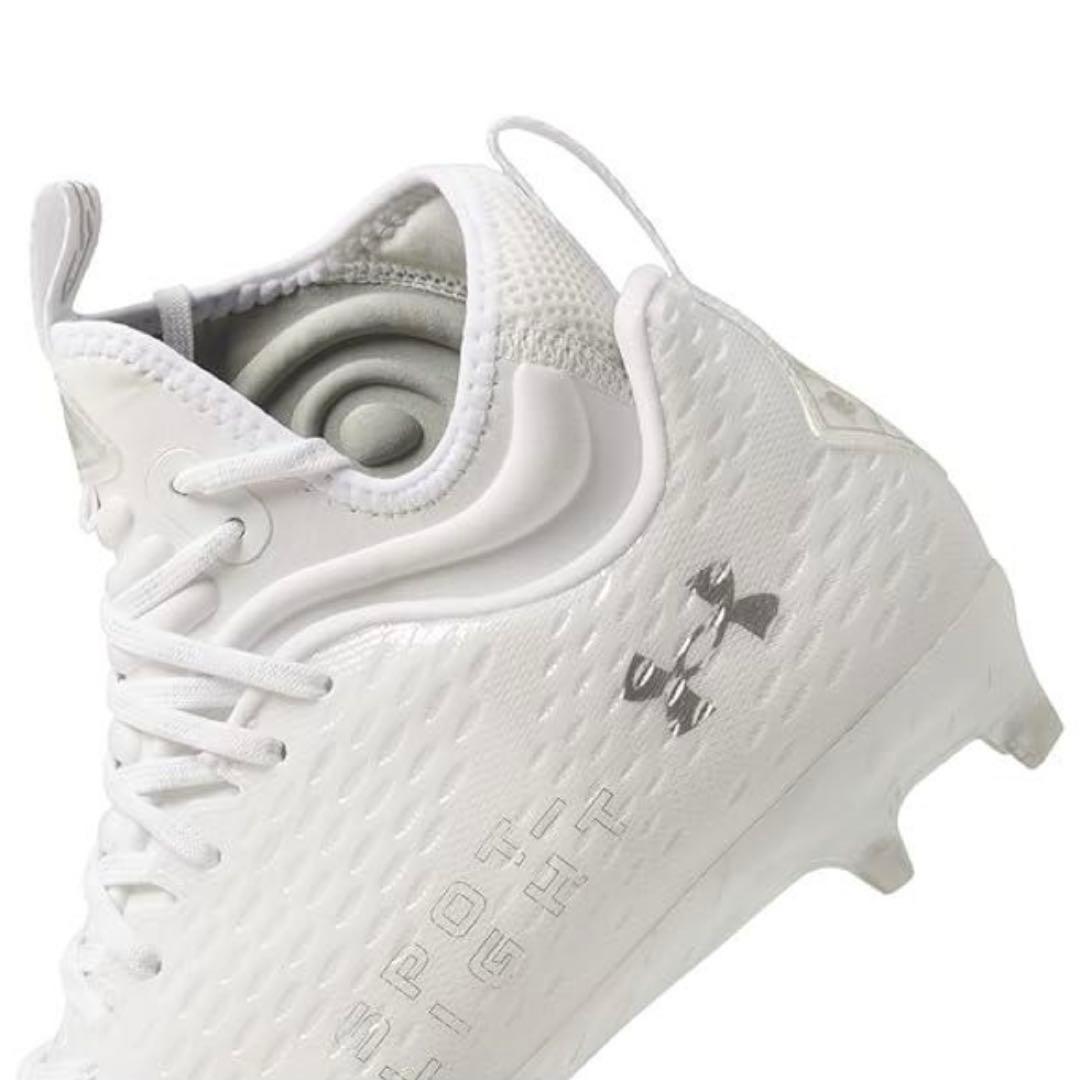 アンダーアーマー 30 スポットライト アメフト スパイク シューズ 白 靴 m