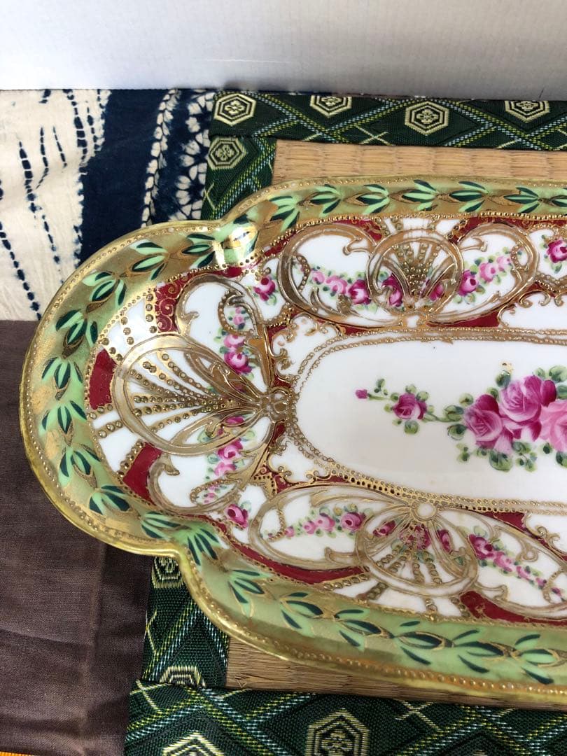 セール‼️値下げ中断捨離逸品‼️オールドノリタケ ゴージャス　金彩薔薇装飾ボウル