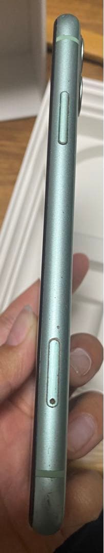 iPhone 11 グリーン 128 GB SIMフリー 本体 画面割