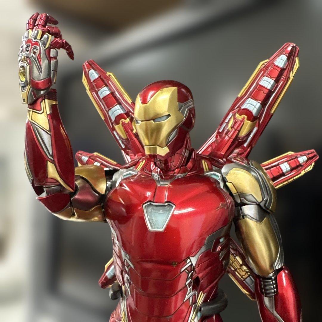 ホットトイズ　アイアンマン　マーク85（素顔はヴァリアントヘッド)