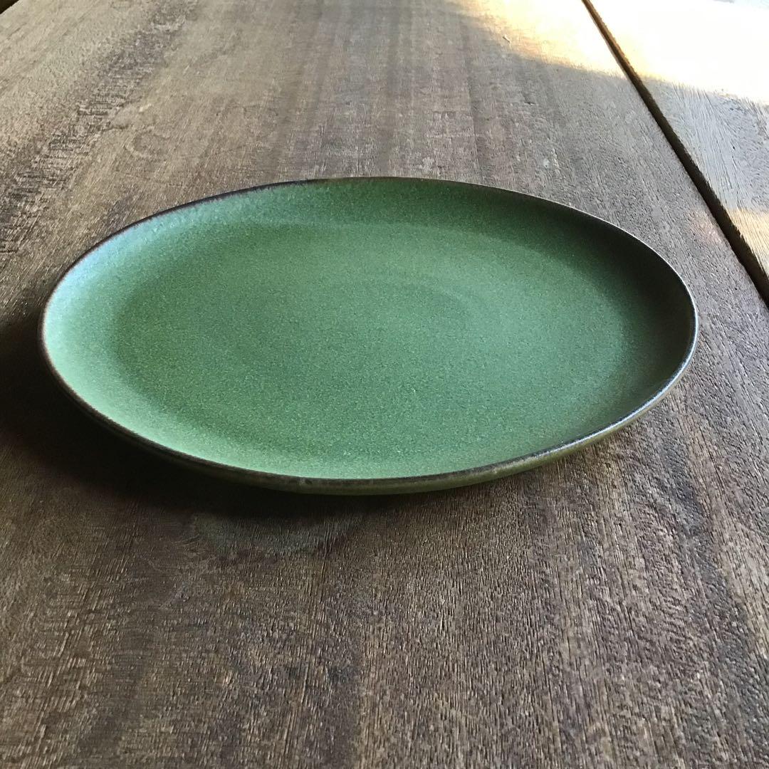 よーです。新品美濃焼　モスオリーブフラットプレート楕円皿12枚セット