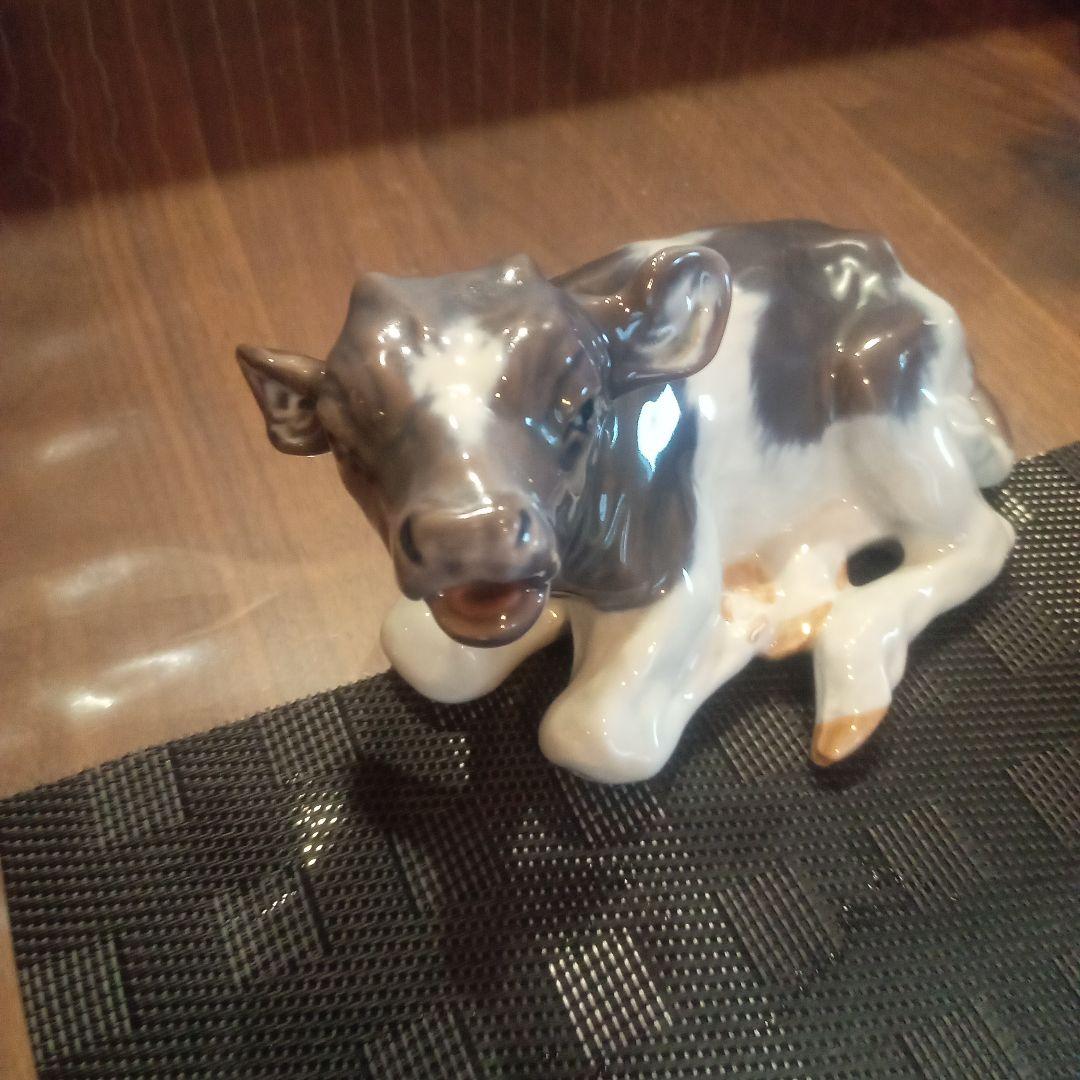 [良好品]ロイヤルコッペンハーゲン　牛の置物