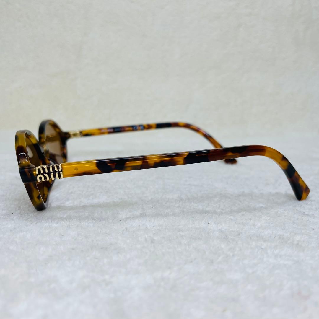 miumiu ミュウミュウ ウォニョン リガード サングラス ブラウン