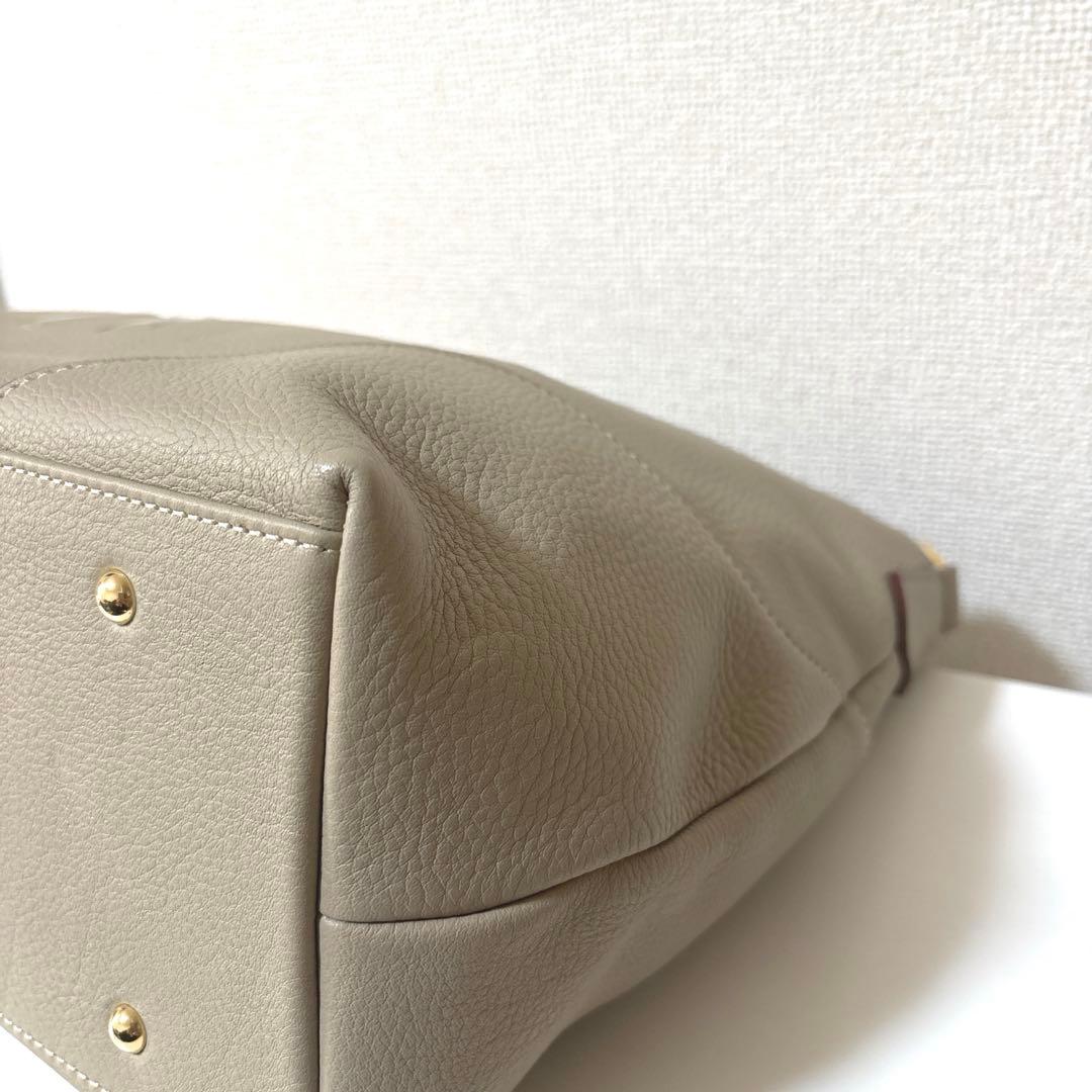 ロベルタディカメリーノ　ショルダーバッグ　バッグ　ワンショルダー