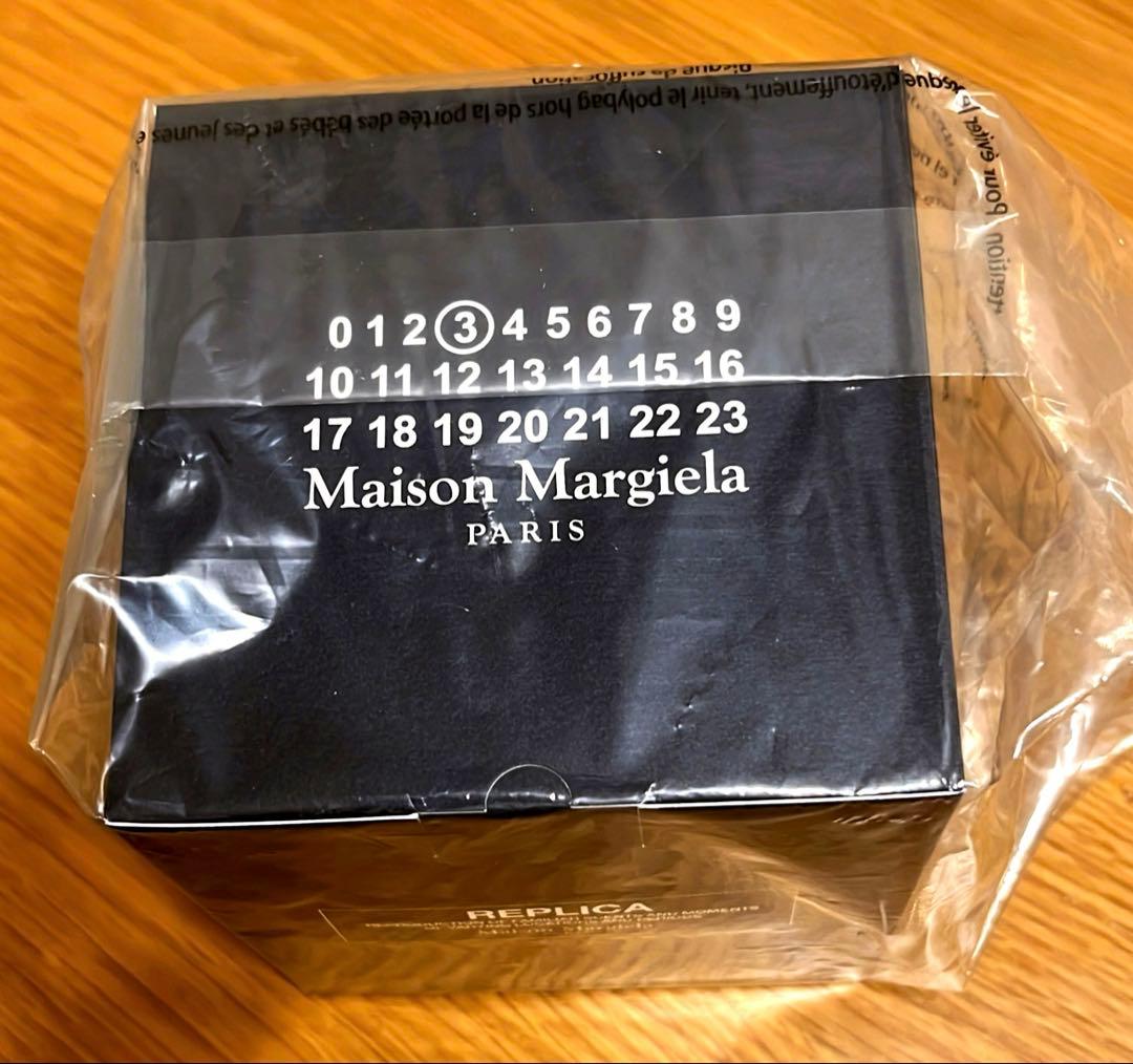 メゾンマルジェラ スノードーム 限定ノベルティ 2025