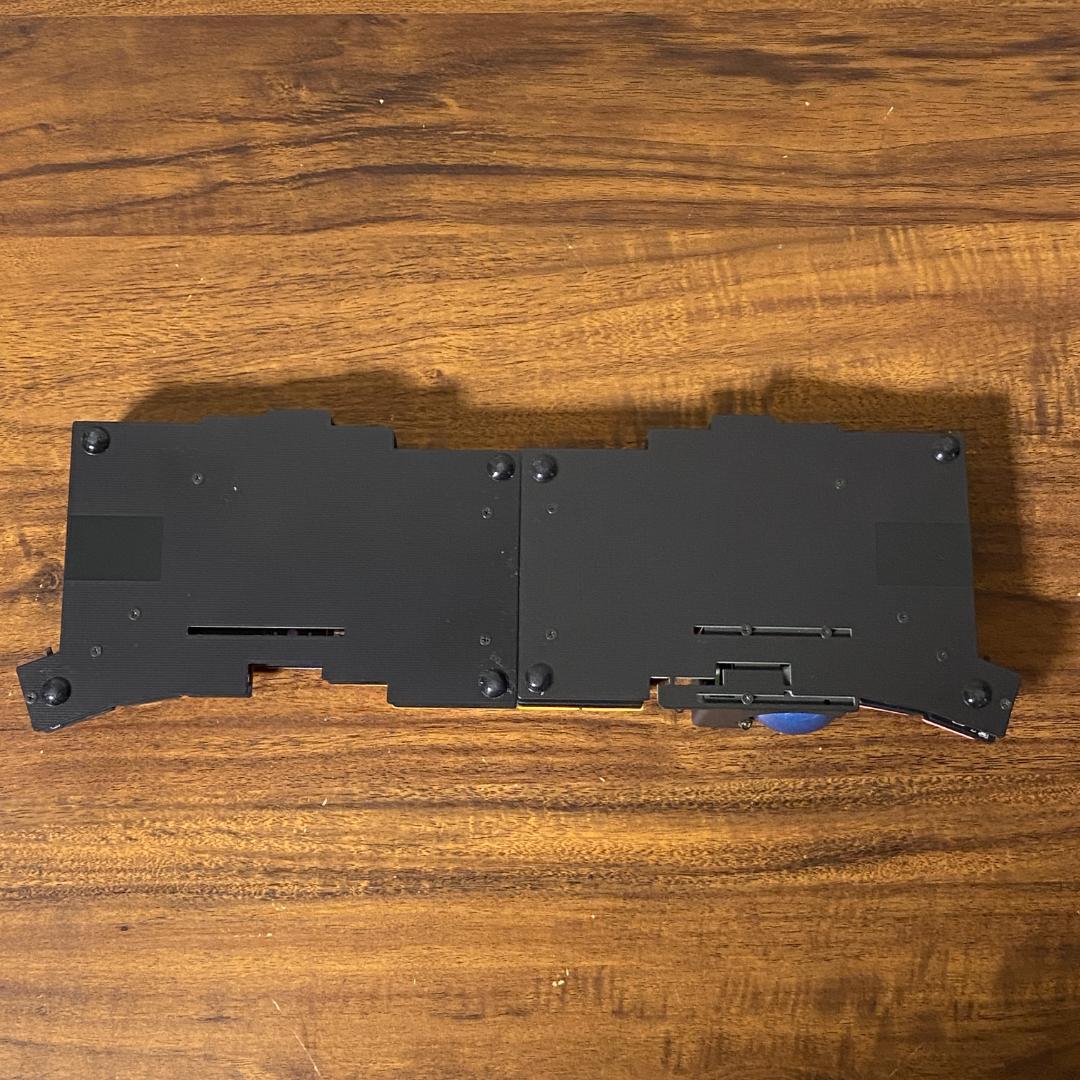 自作分割キーボード torabotsuki トラックボール搭載 無線 電池式