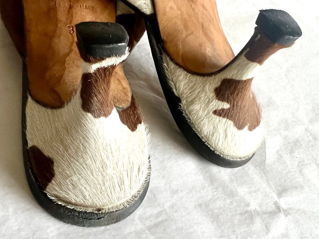 MANOLO BLAHNIK　アニマルハラコミュール　ポインテッドトゥ　37