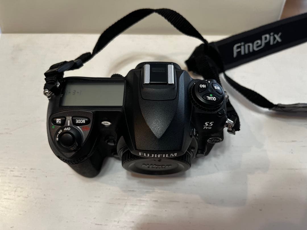 Fujifilm S5 Pro デジタル一眼レフカメラ　シャッター回数2600台