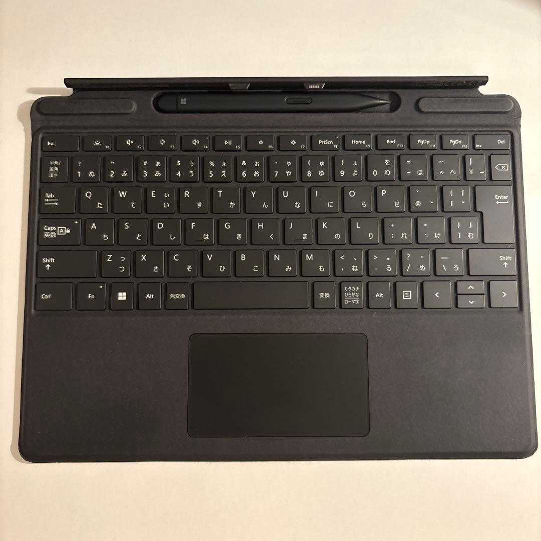 Surface pro8本体キーボードとペンセット箱付き