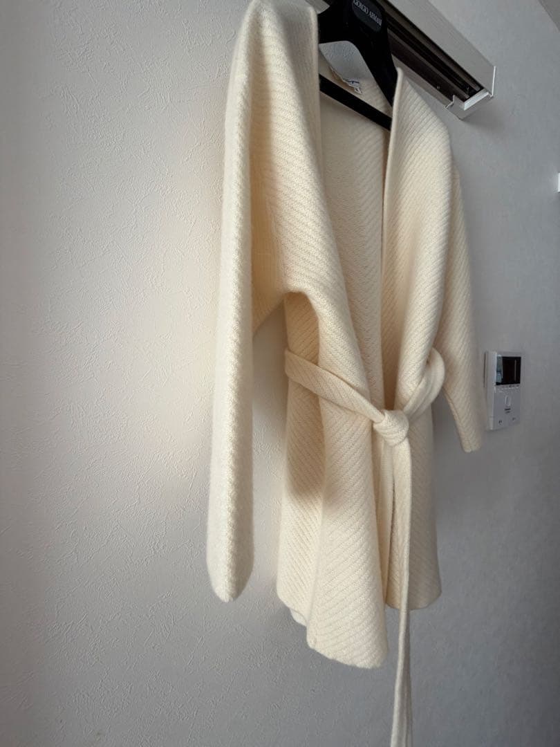 美品❣️Salvatore Ferragamo アイボリー カーディガン M