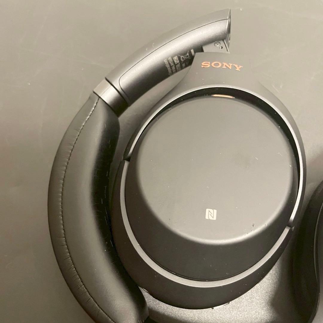 SONY ワイヤレスヘッドホン ブラック　WH-1000XM3 付属品あり