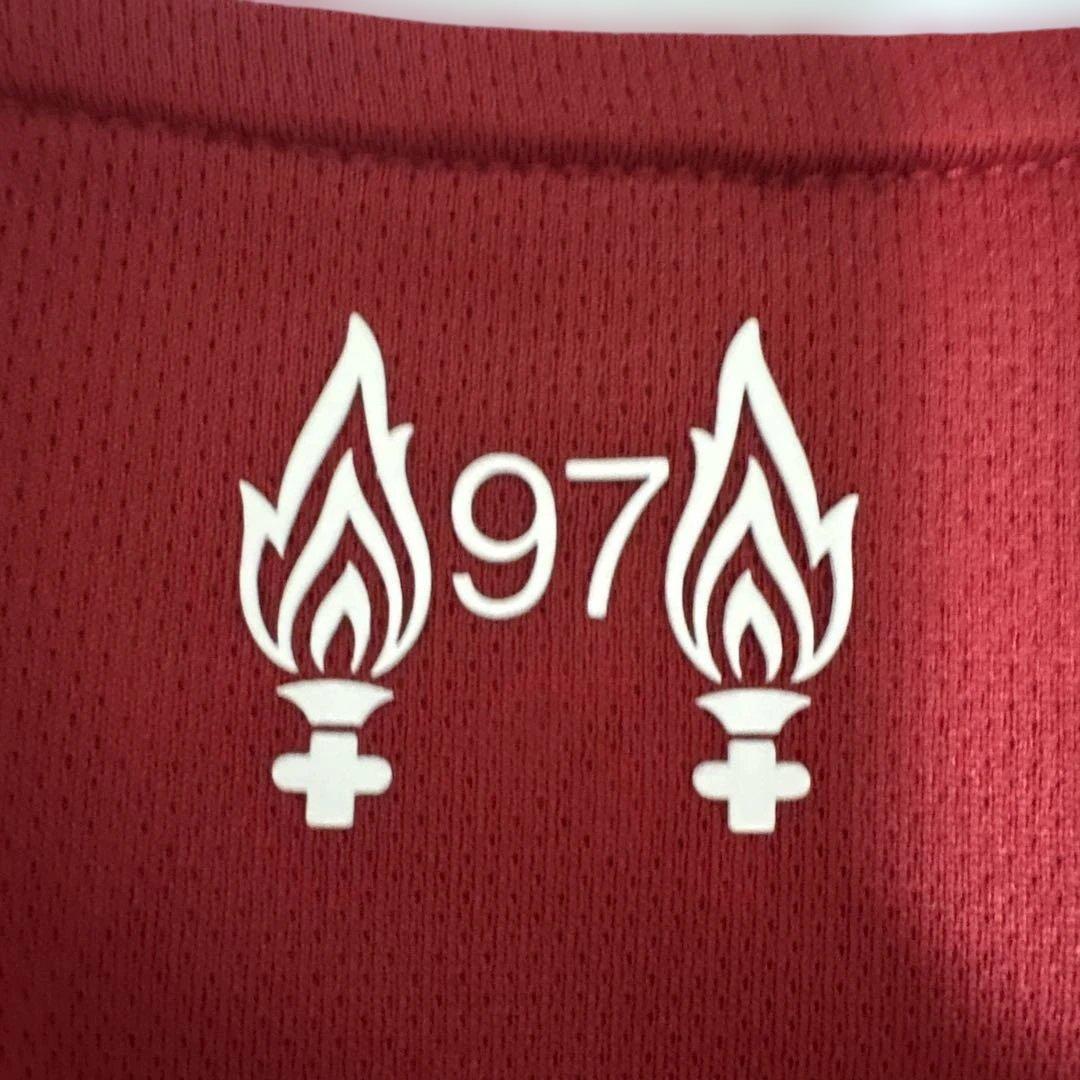 【正規品】リバプール　ホーム　ユニフォーム　2025