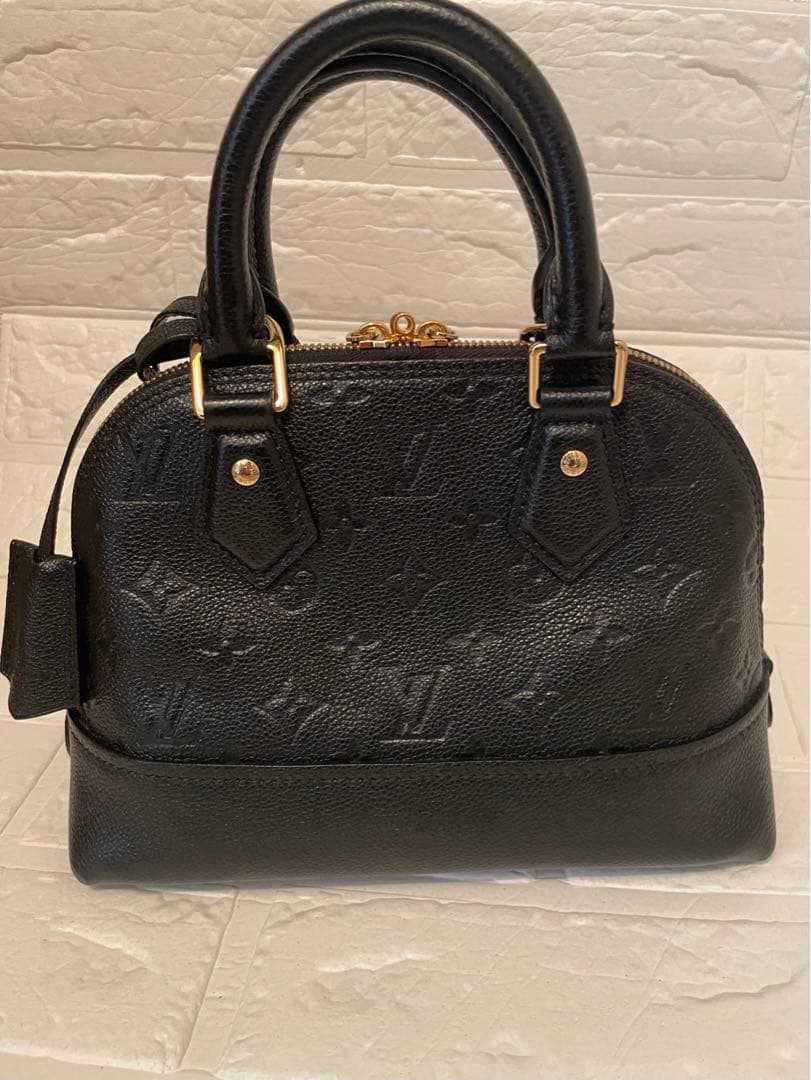 LOUIS VUITTON ルイヴィトン　ネオアルマBB ショルダー