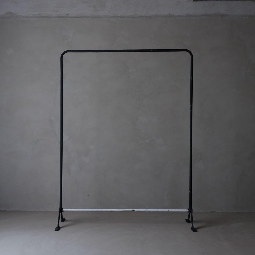 スチール製 ハンガーラック　コートハンガー ワードローブ レトロ ヴィンテージ