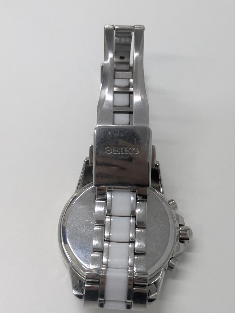 ツ*サ様 SEIKO Sportura クロノグラフ7T92-0NG0ホワイト腕