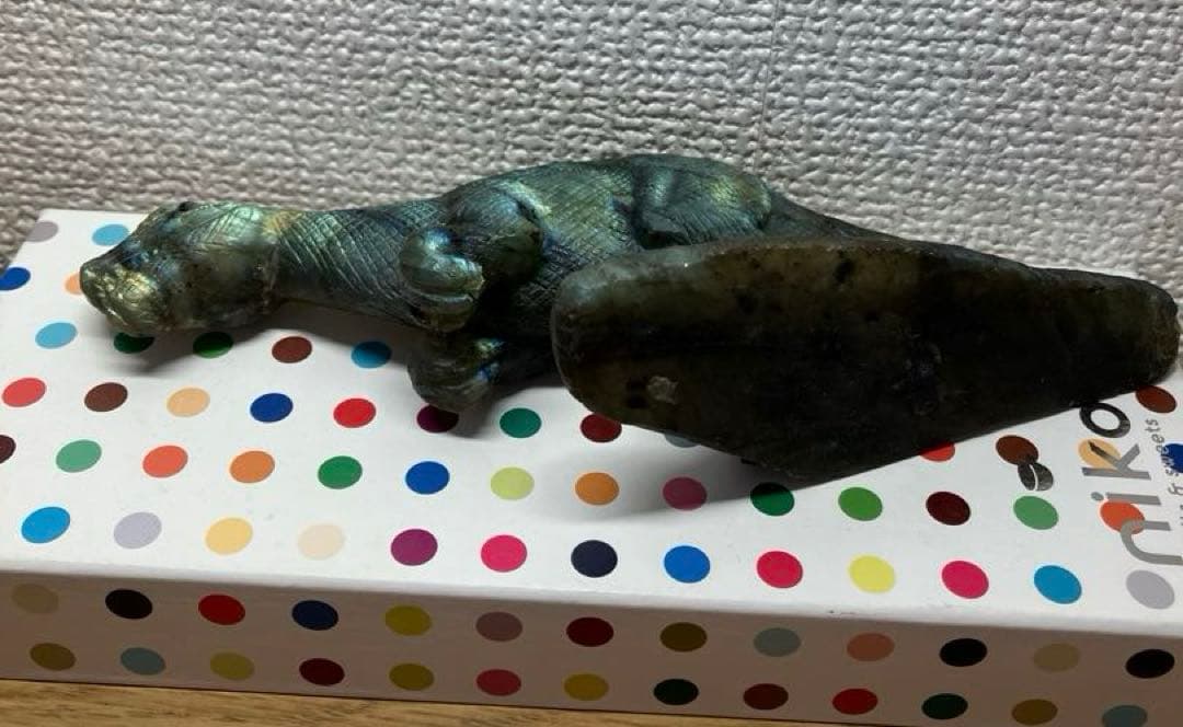 恐竜型　ラブラドライト