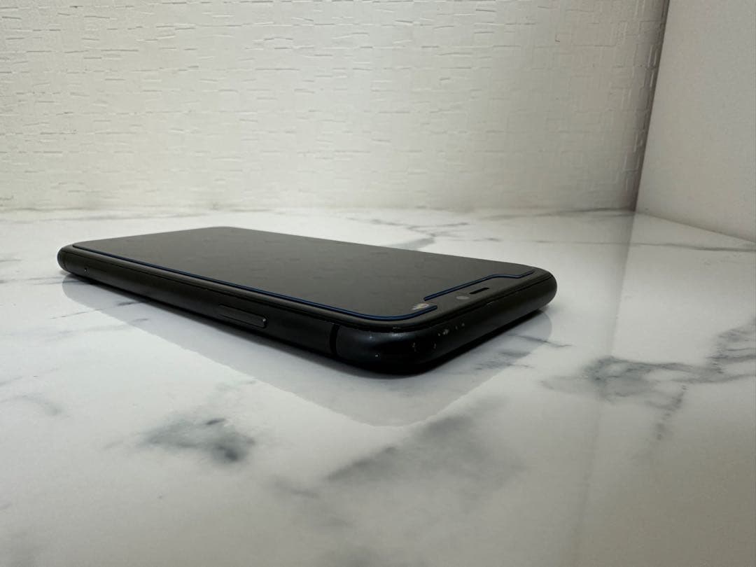 iPhone11(ブラック)本体　訳あり