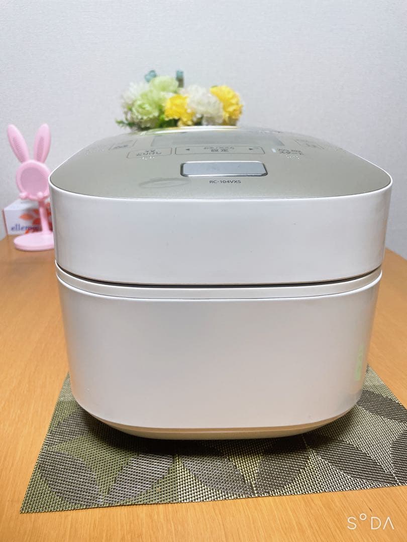 【ジャンク品 】TOSHIB炊飯器　5.5合炊き◆RC-104VXS