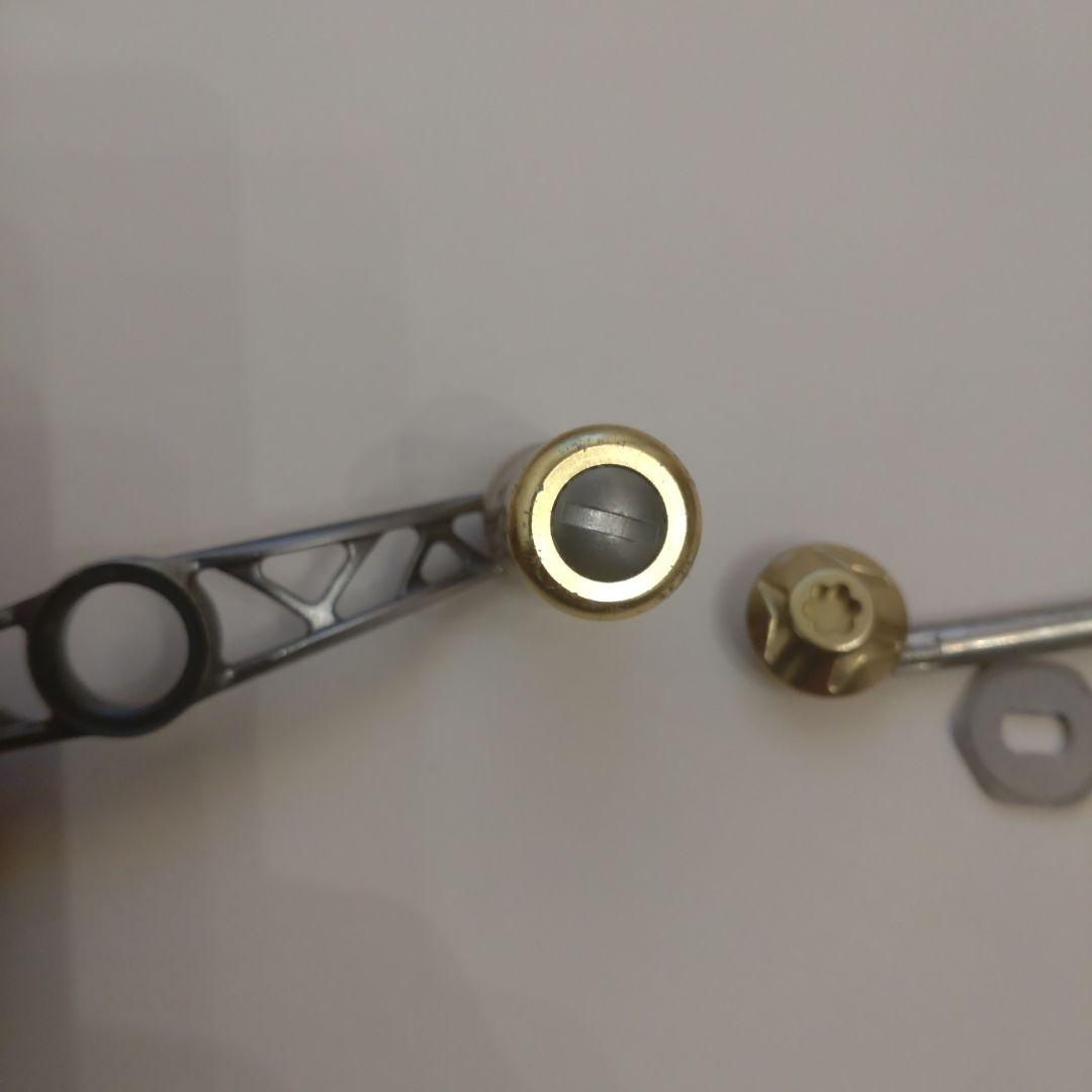 LIVRE ベイトリールハンドル