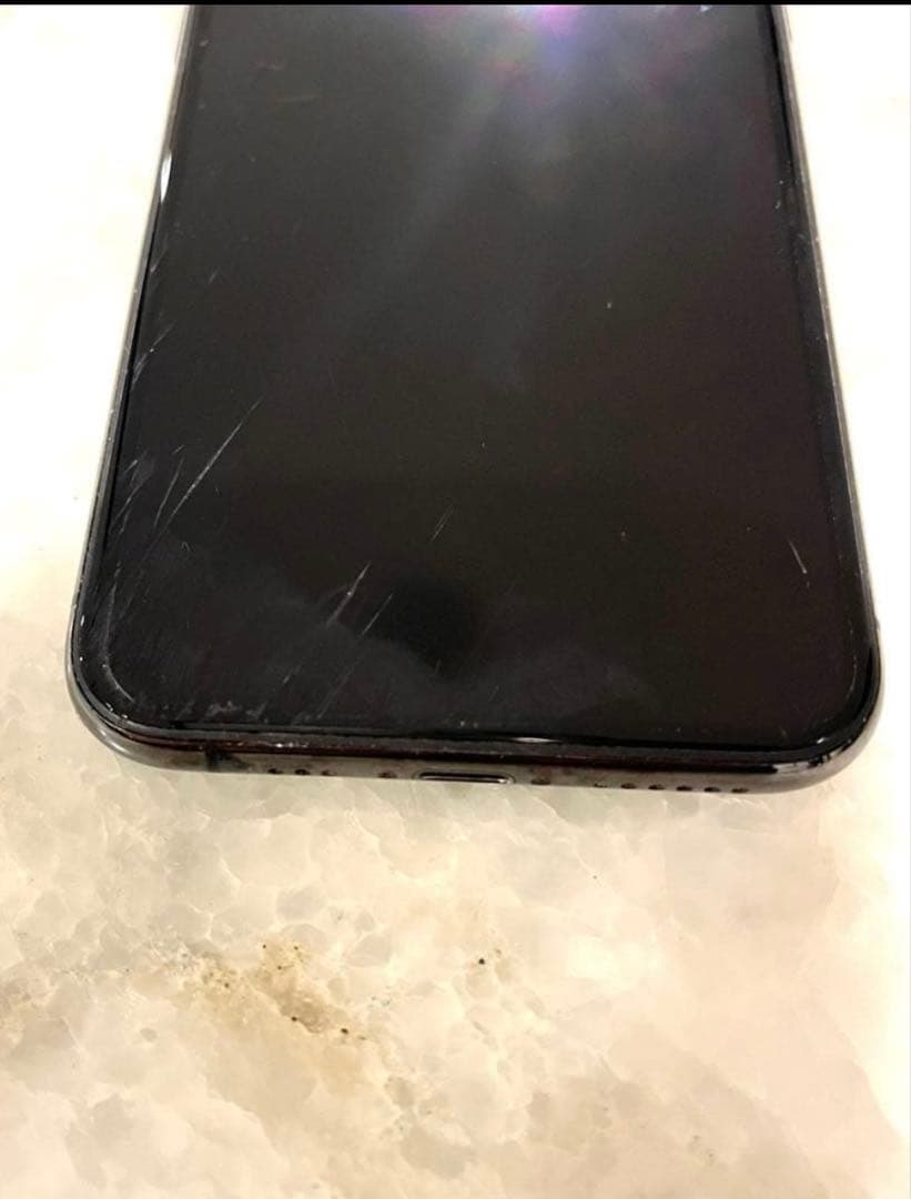 K*n様 Apple iPhone 11 Pro スペースグレー　64GB