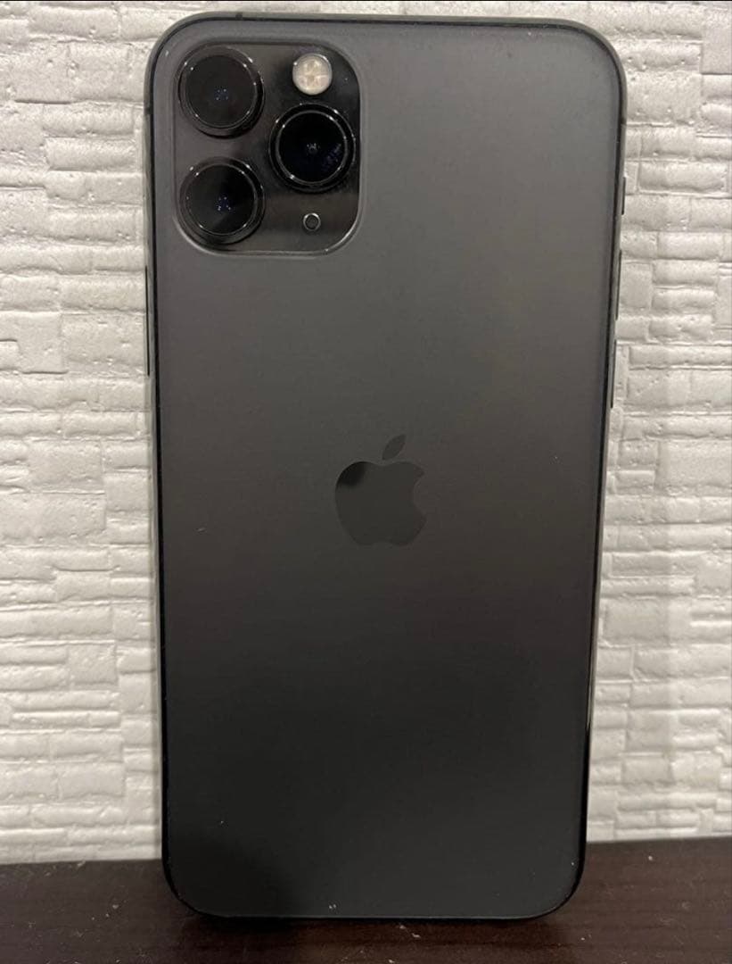 K*n様 Apple iPhone 11 Pro スペースグレー　64GB