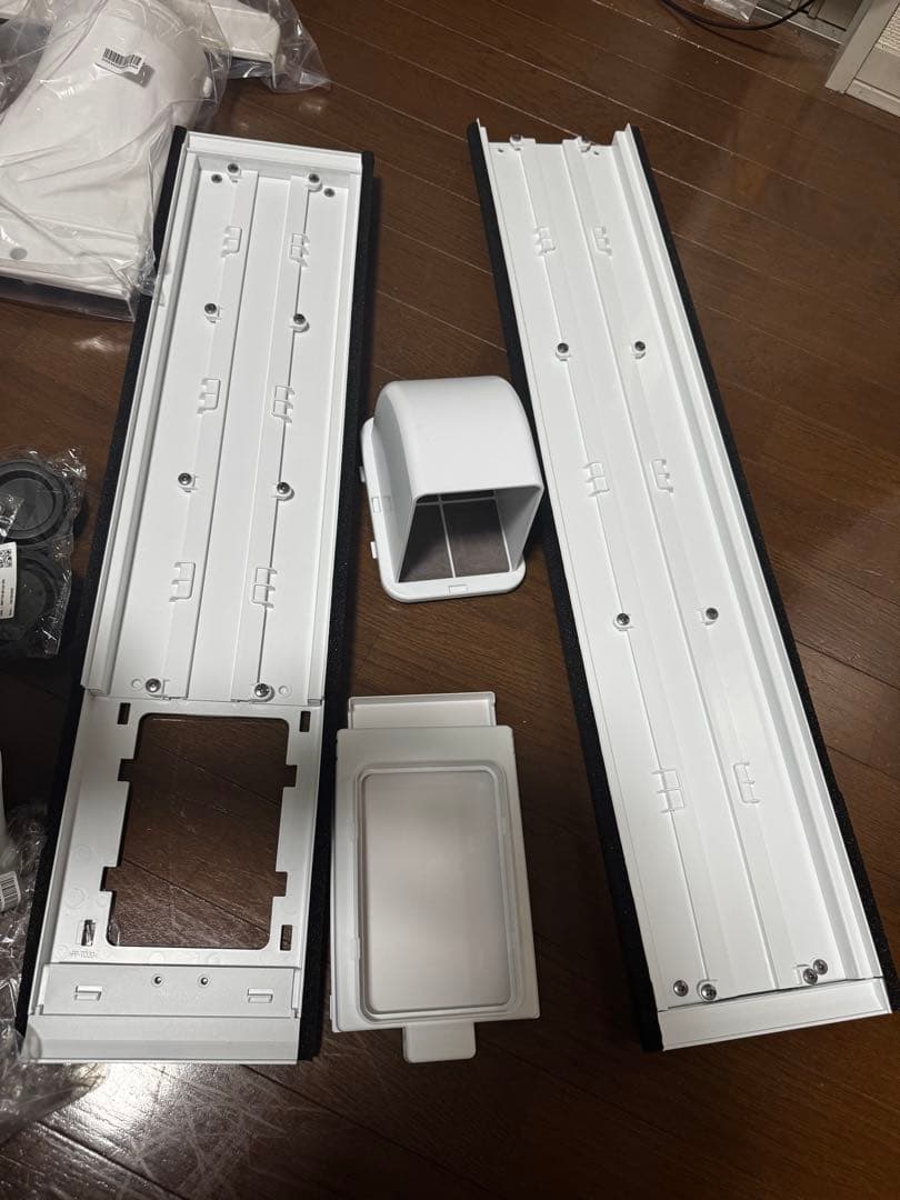 ポータブルクーラー 設置工事不要　IPK2305S ホワイト