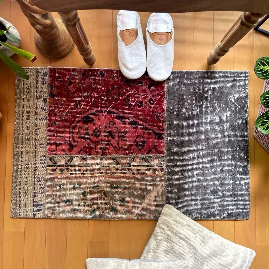 55×86 パッチワーク　グレイボタニカル　深み赤　トルコヴィンテージラグ