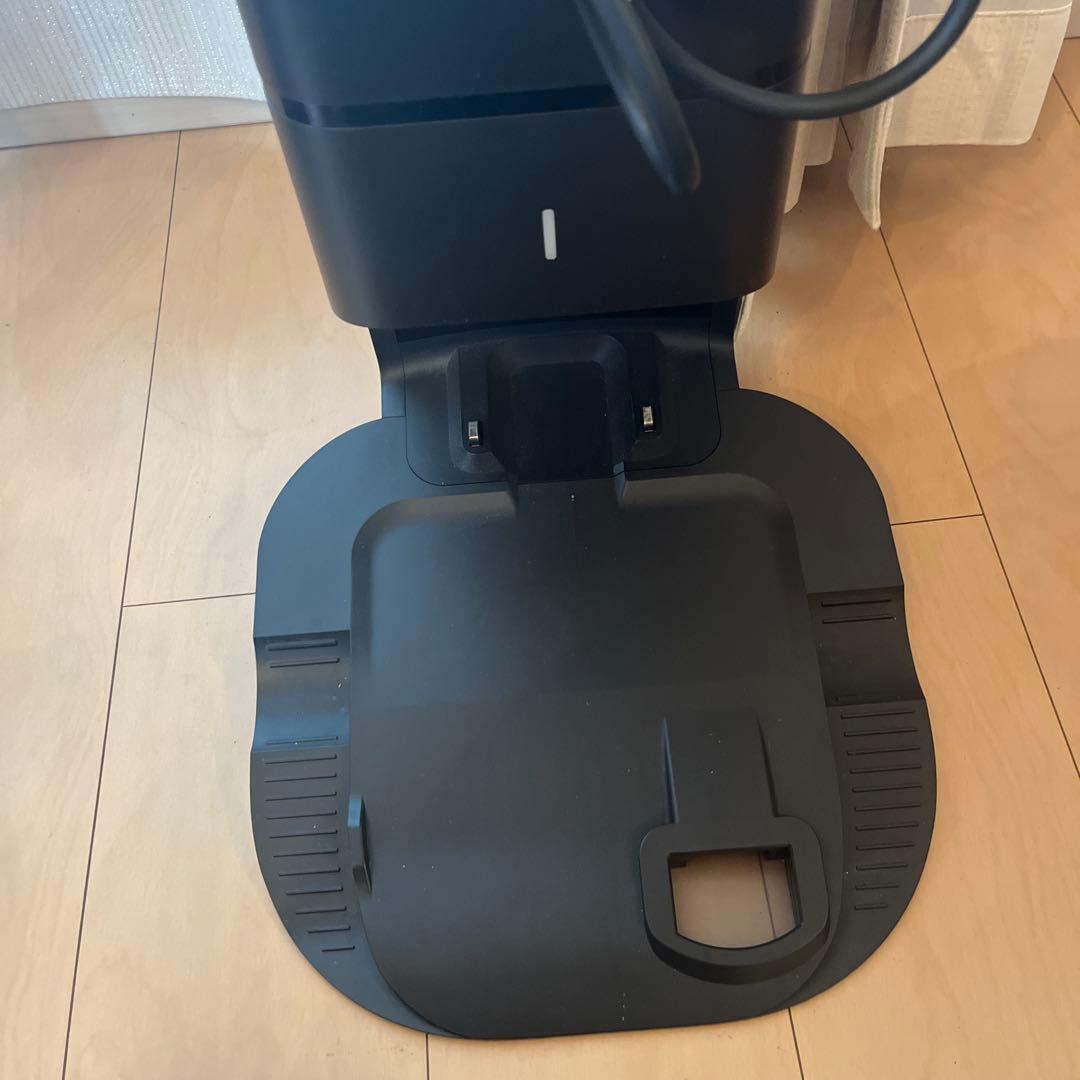 Roomba i7Plus自動掃除機 本体 黒