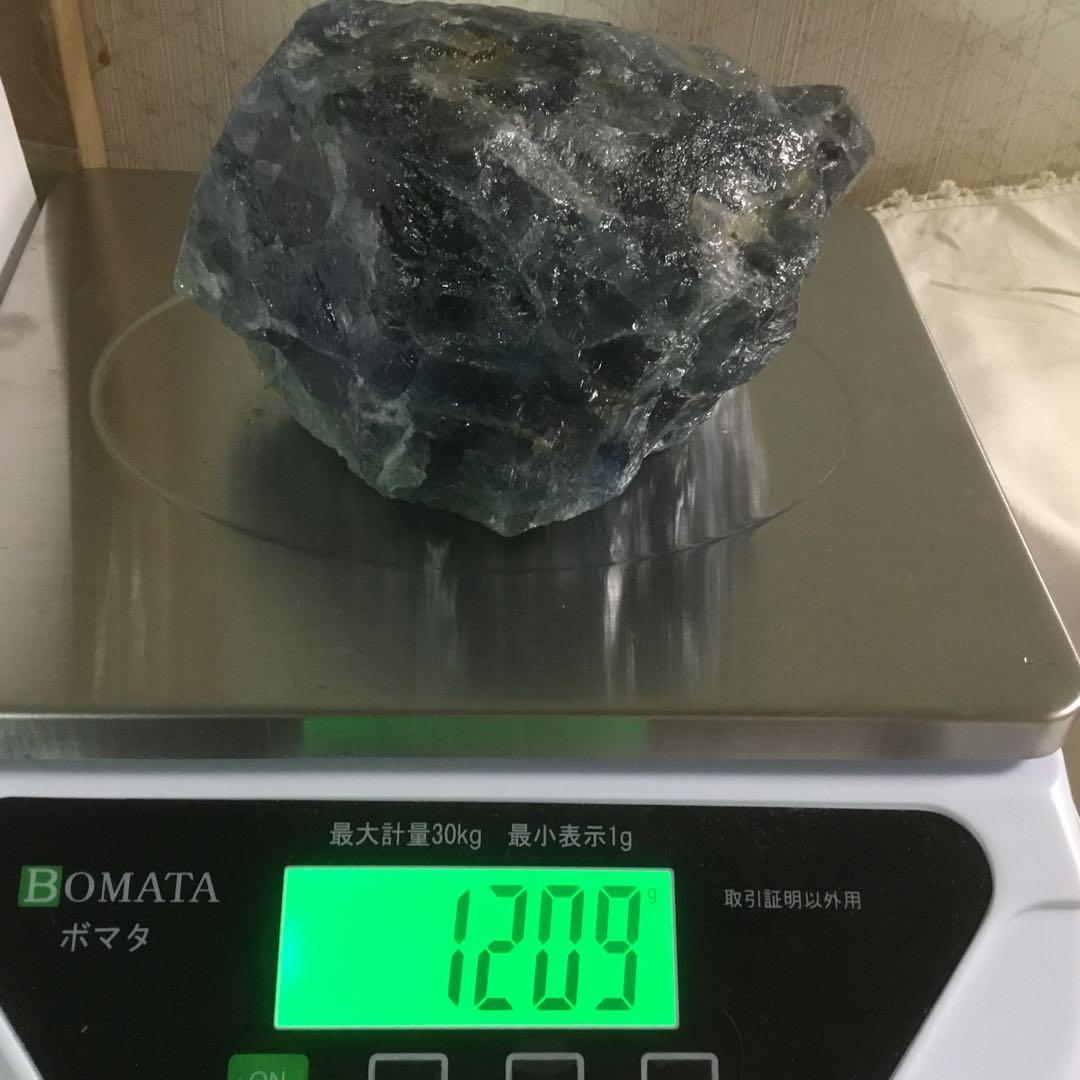 蛍光鉱物　強蛍光フローライト　約1,200g 産地湖南省　蛍石