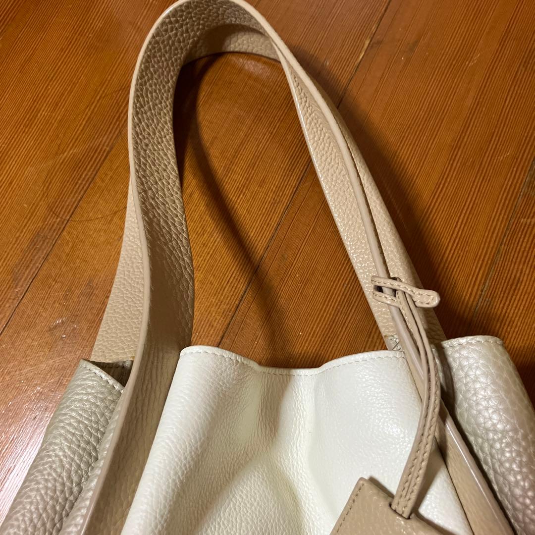 AKRIS アクリス　アクリスバッグ　レディースバッグ