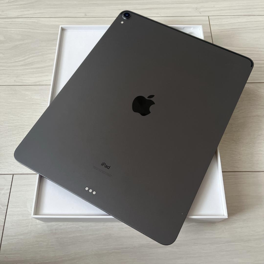 iPad Pro 12.9インチ(第3世代)｜バッテリー最大容量88%・ケース付