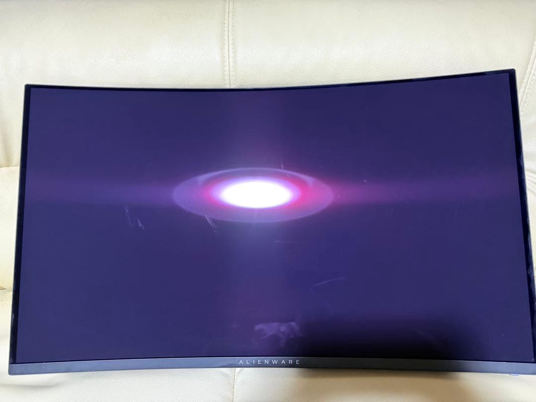 ALIENWARE湾曲4K モニターAW3225QF