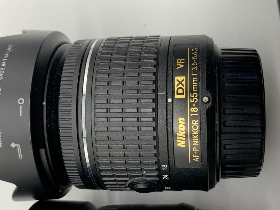 デジタル一眼カメラ Nikon D5600 レンズ2個付き（標準・単焦点