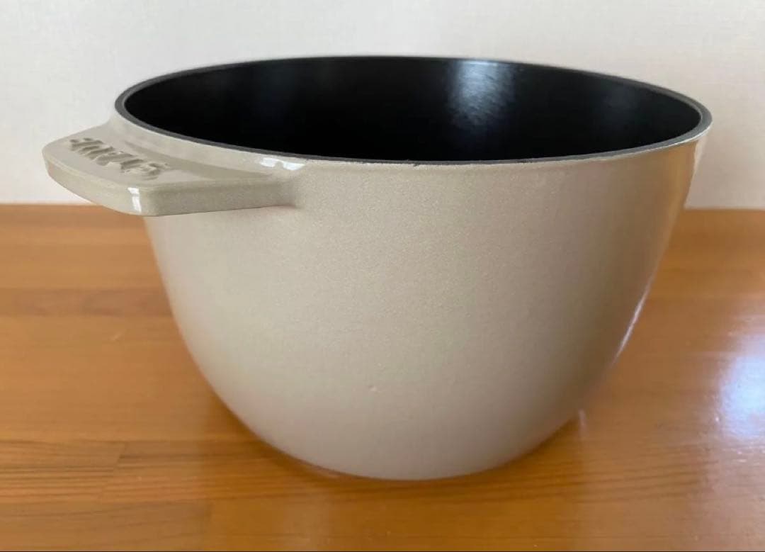 staub ストウブ ラ・ココット de GOHAN L 20cm リネン