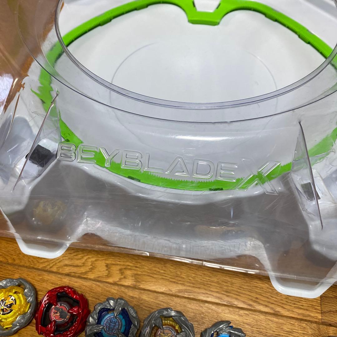 ベイブレード セット ベイスタジアム付き　すぐに対戦して遊べます！年始に値下開始