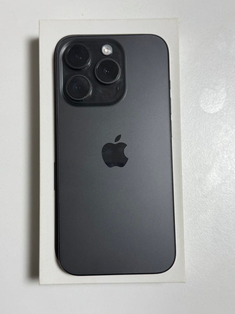 Apple iPhone 15 Pro スペースブラック 本体128gb