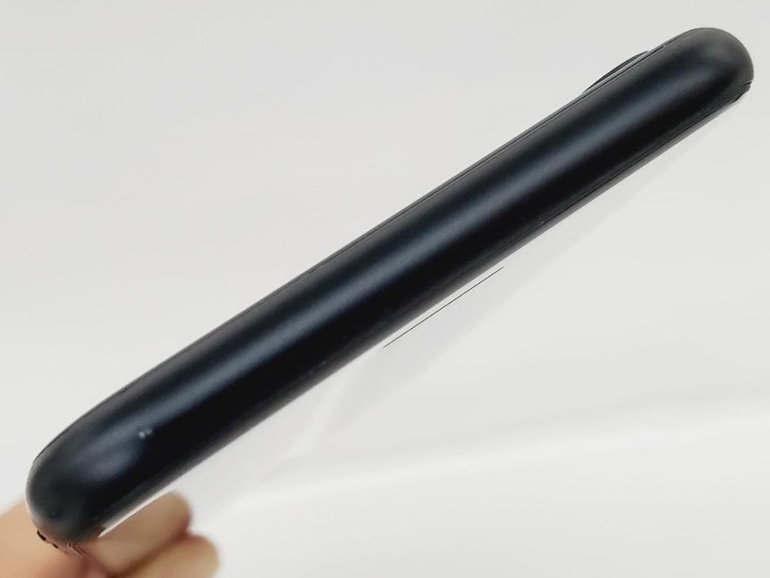 【良品】Apple iPhoneSE 第3世代 64GB MMYC3J/A