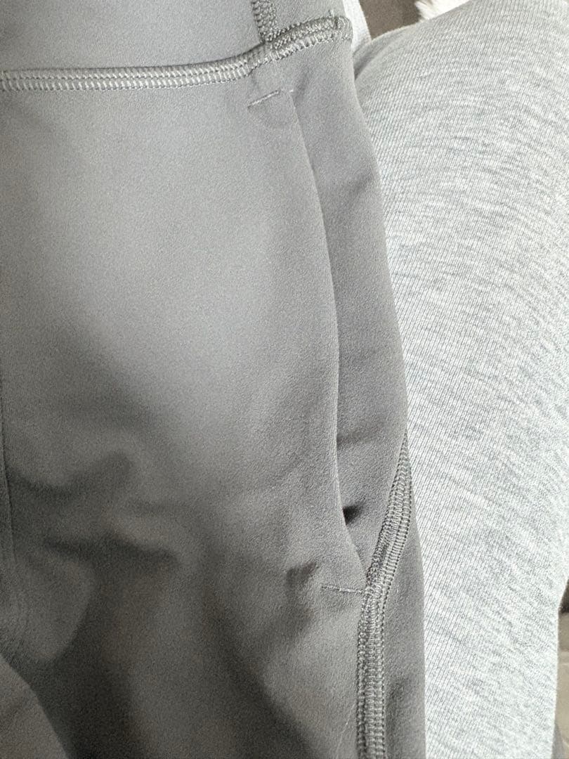 lululemon グルーヴ フレアパンツ ダークグレー 4