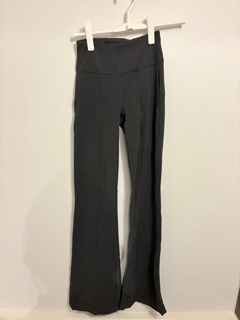 lululemon グルーヴ フレアパンツ ダークグレー 4