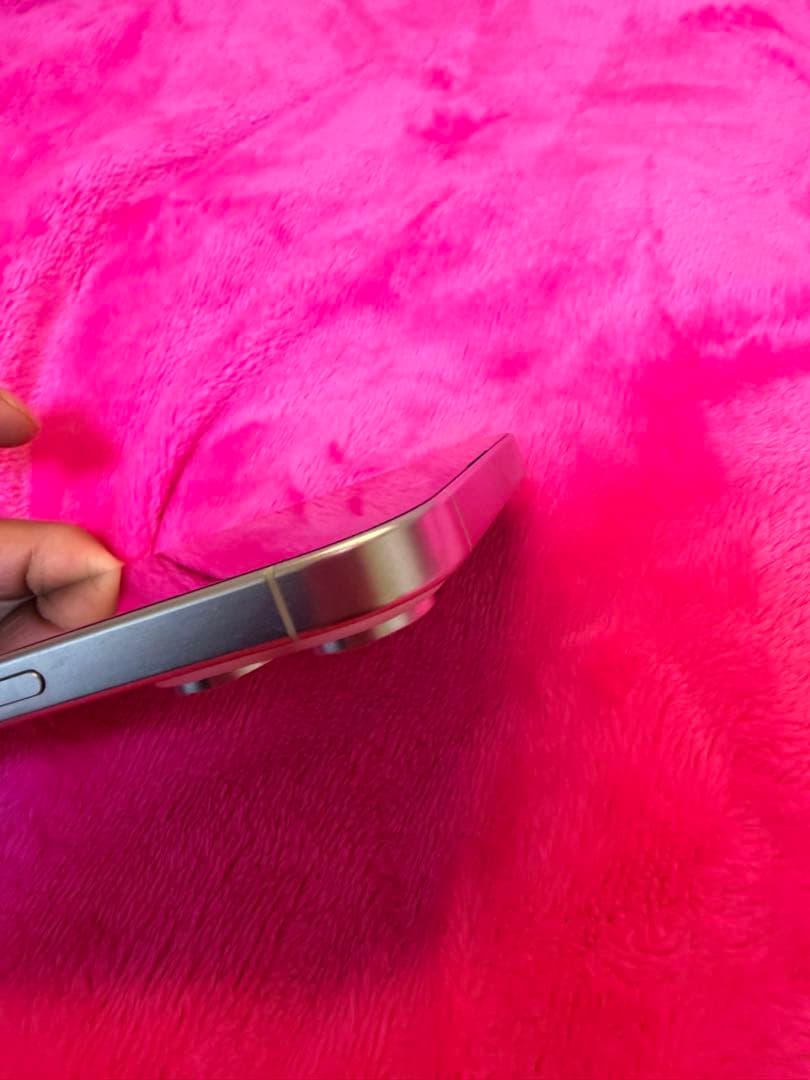 Apple iPhone 15 Pro Max 256GB ホワイトチタニウム