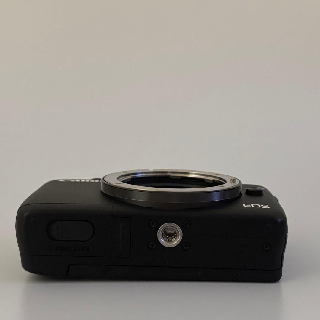 Canon キヤノンEOS M10