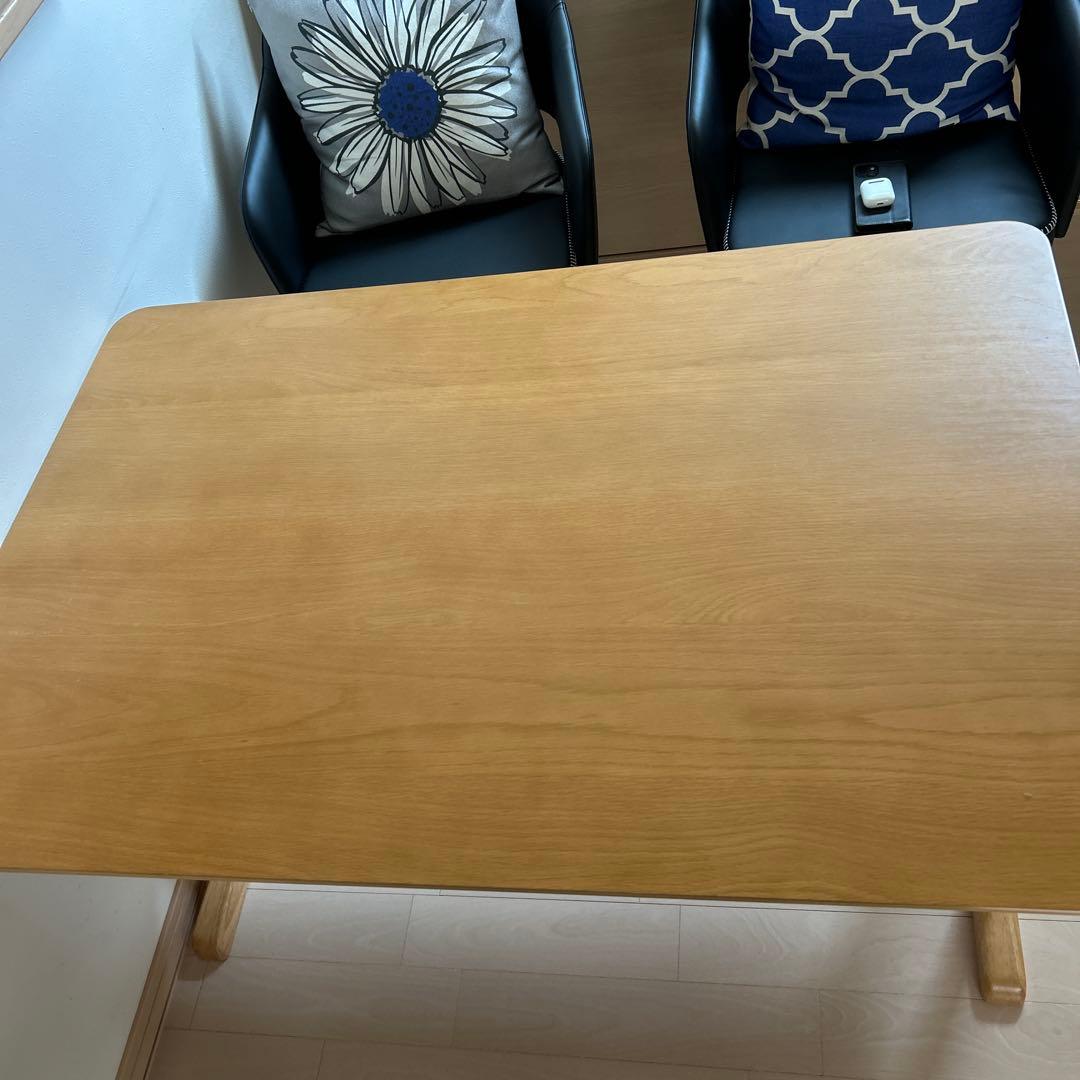 ナチュラルウッド ダイニングテーブル　収納棚付き