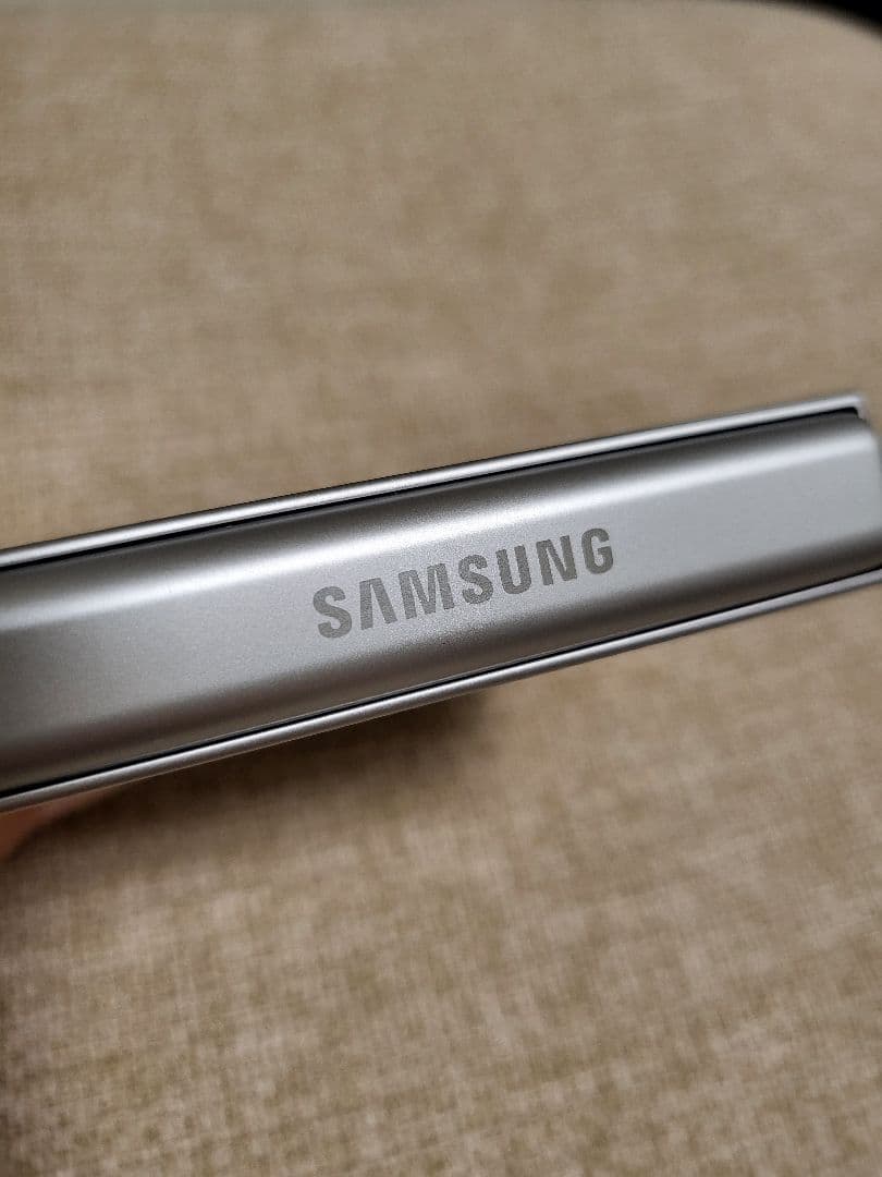 GALAXY Z Flip6 ホワイト(256GB)