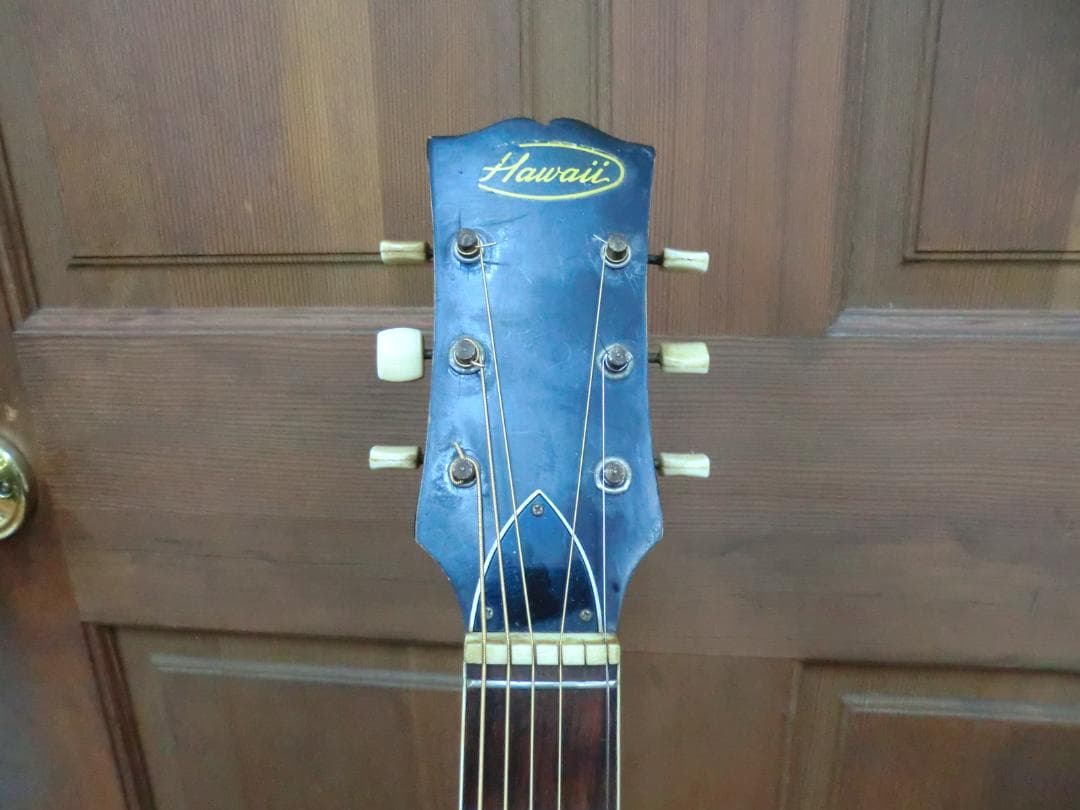Hawaii guitar　アーチトップ・ピックギター・フルアコ