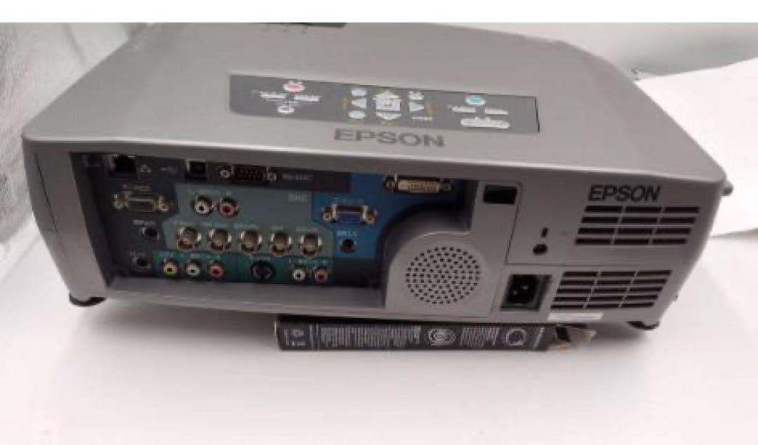EPSON プロジェクター EMP-7900　訳あり