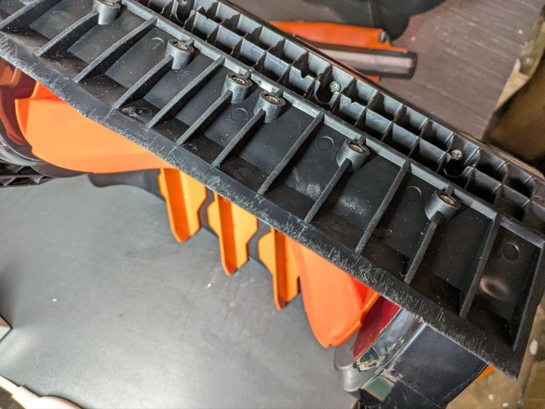 K*ム様 使用品 電動除雪機 専用バッテリー2個+専用充電器付き 除雪機 折りた