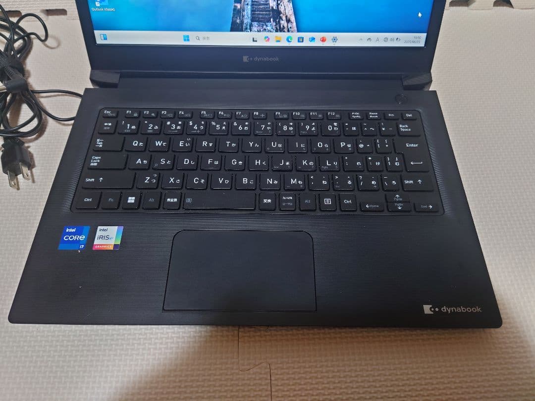 東芝Dynabook/i7-1165G7/16・512G/Office2021