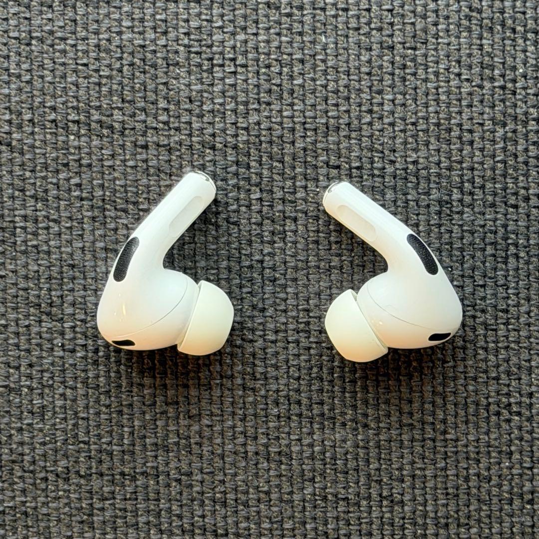 AirPods Pro 第2世代 USB Type-C【付属品未使用／美品】