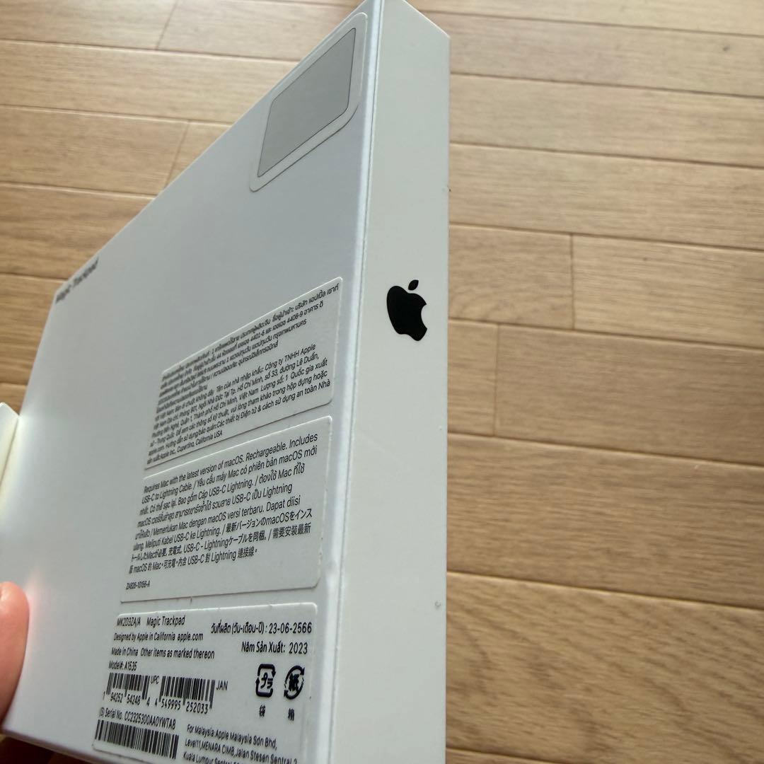 Magic Trackpad ホワイト 第3世代 USB-C MK2D3ZA/A