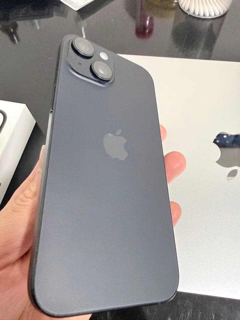 Apple iPhone 15 ブラック 128GB 本体